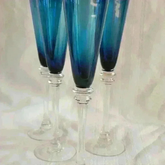 Set of 4-Blue Champagne Flutes - Picture 4 of 4